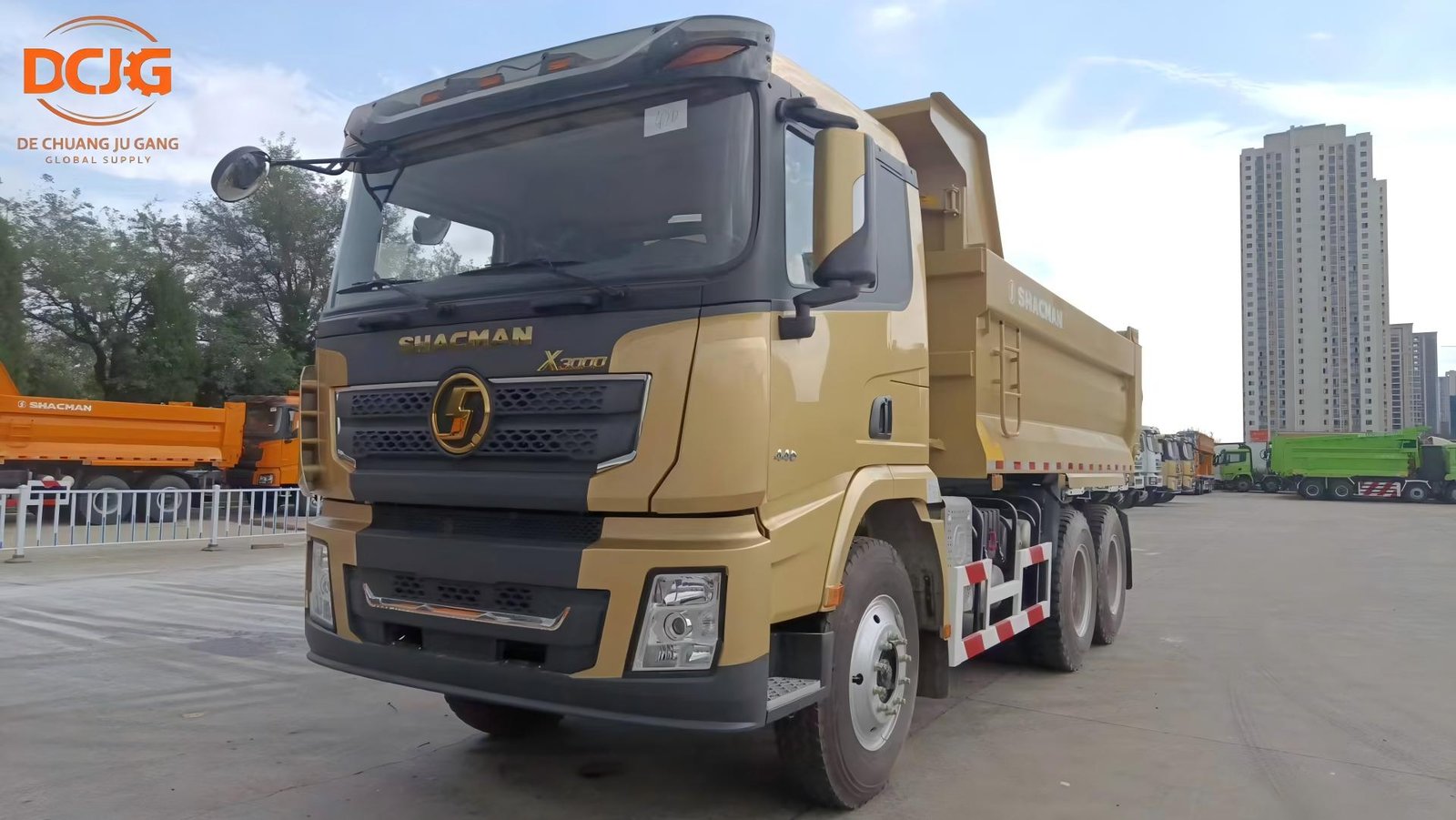 SHACMAN X3000 6×4 Dump Truck - image 2