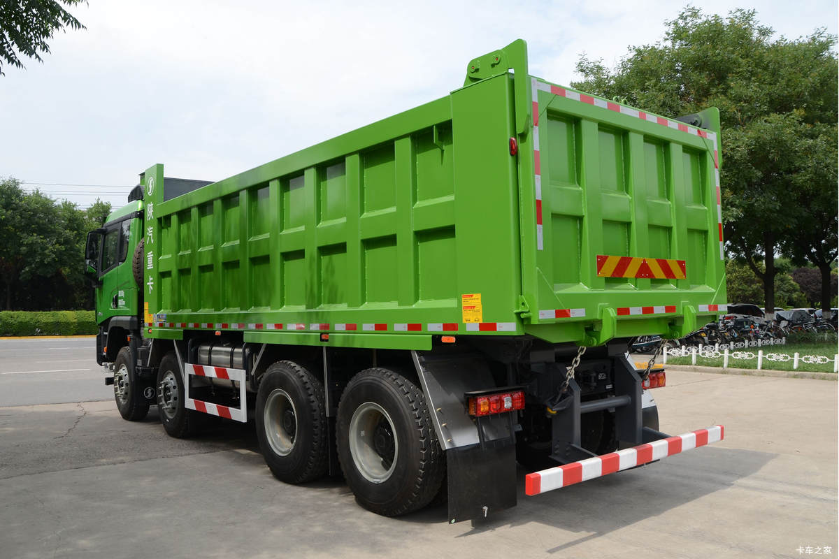 SHACMAN X5000 8×4 Dump Truck SX33195D406 430HP Euro5 - image 7