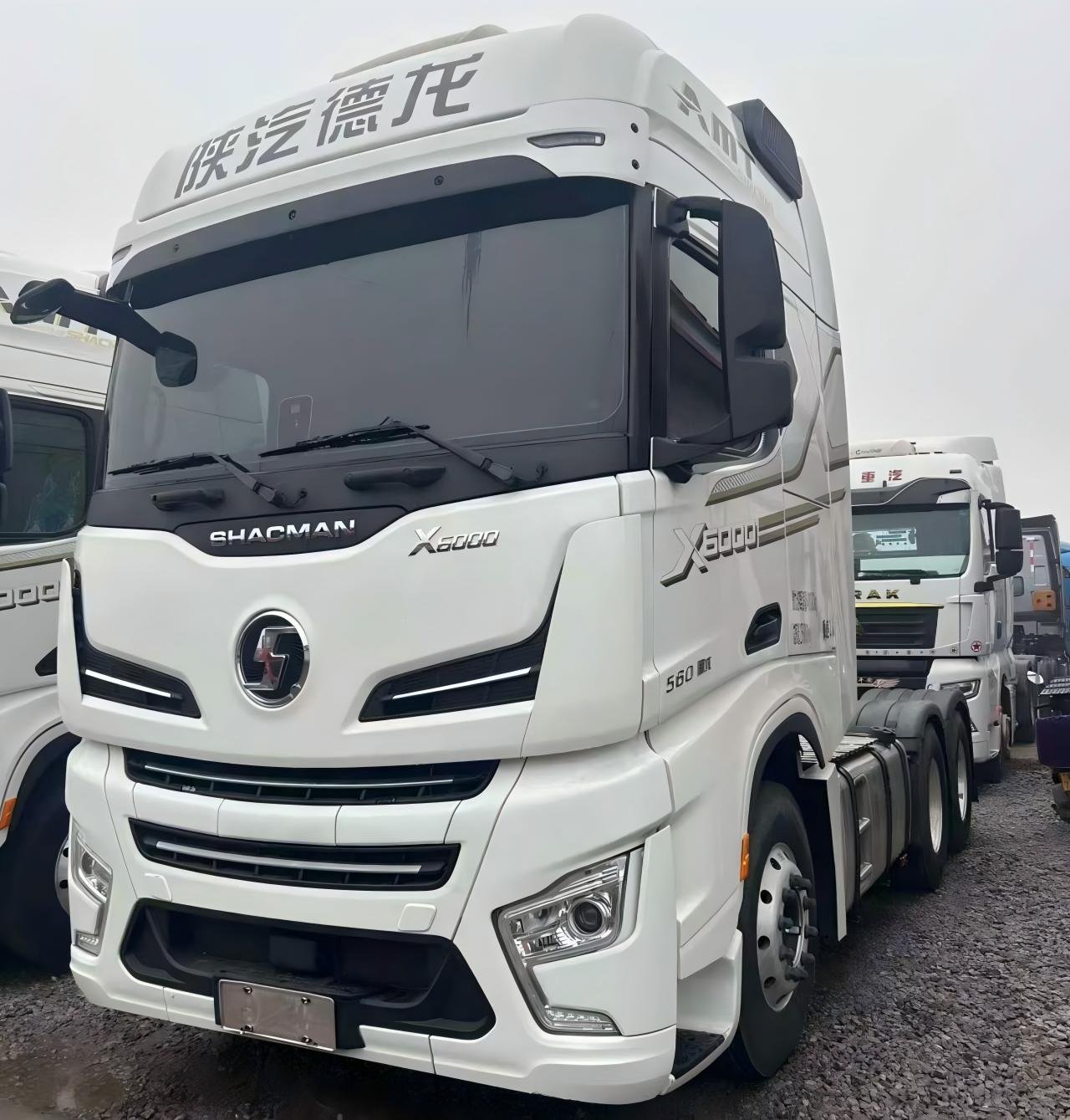Shacman X6000 560HP Tractor Truck SX4259GD4Q2 - image 3
