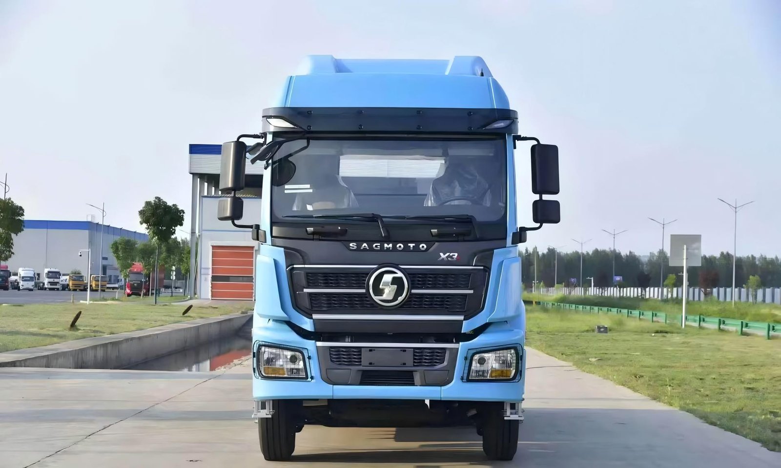 SHACMAN X3S 4×2 Terminal Tractor SX4183G3M3J3610 - image 5
