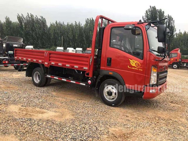 HOWO 4×2 Light Cargo Truck
