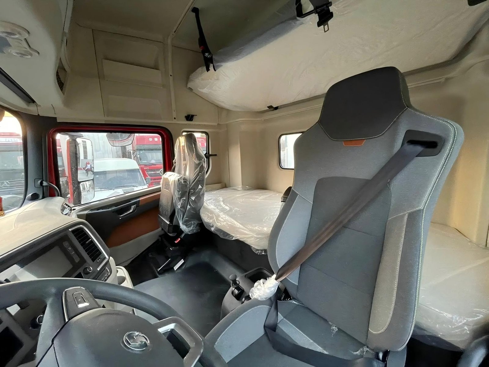 Shacman X5000 6×4 Tractor Truck SX4250XC4Q - image 7