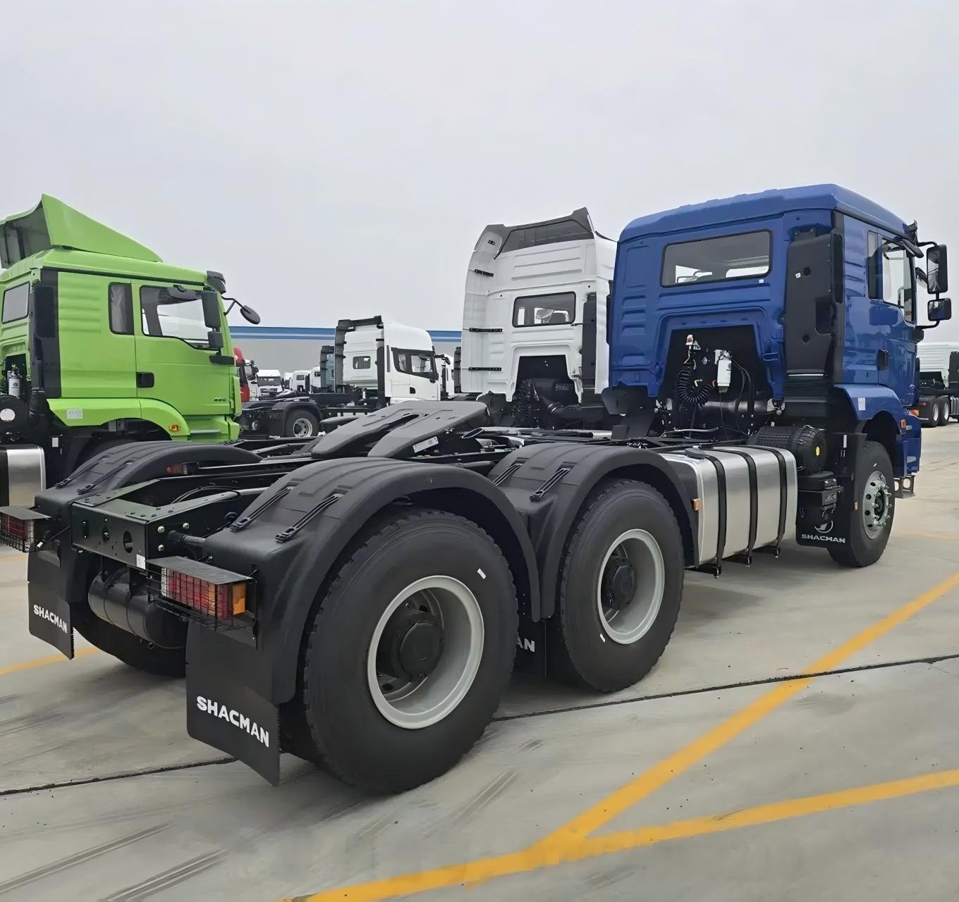 SHACMAN H3000 6×4 Tractor Head SX4255HT324 - image 5