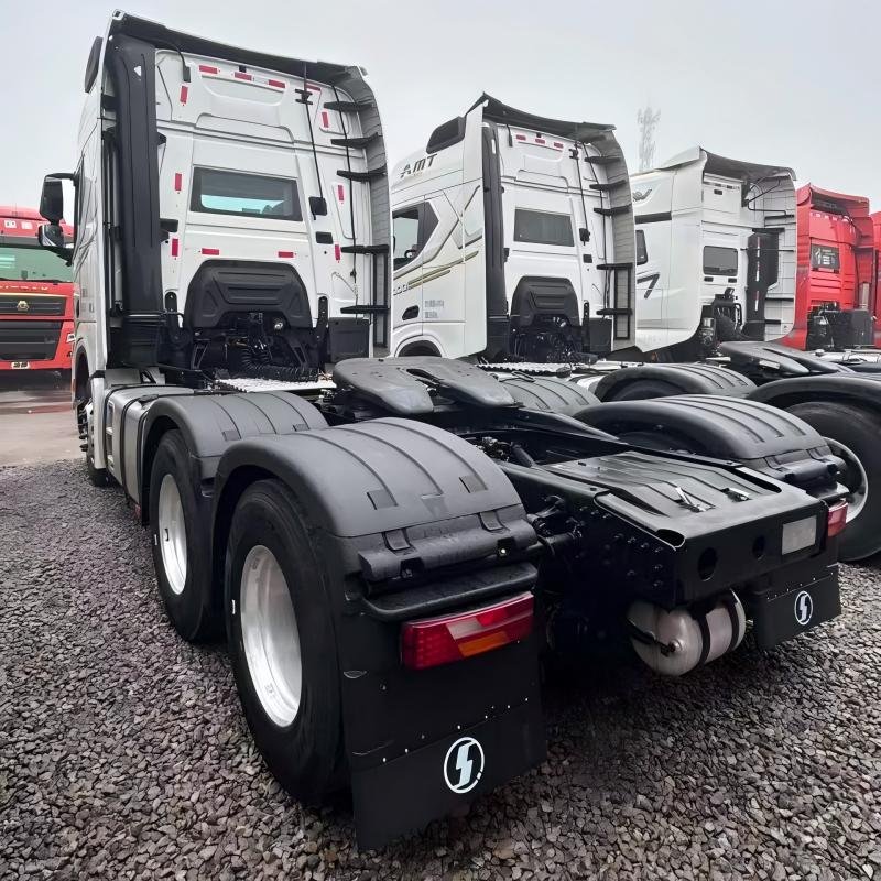 Shacman X6000 560HP Tractor Truck SX4259GD4Q2 - image 4