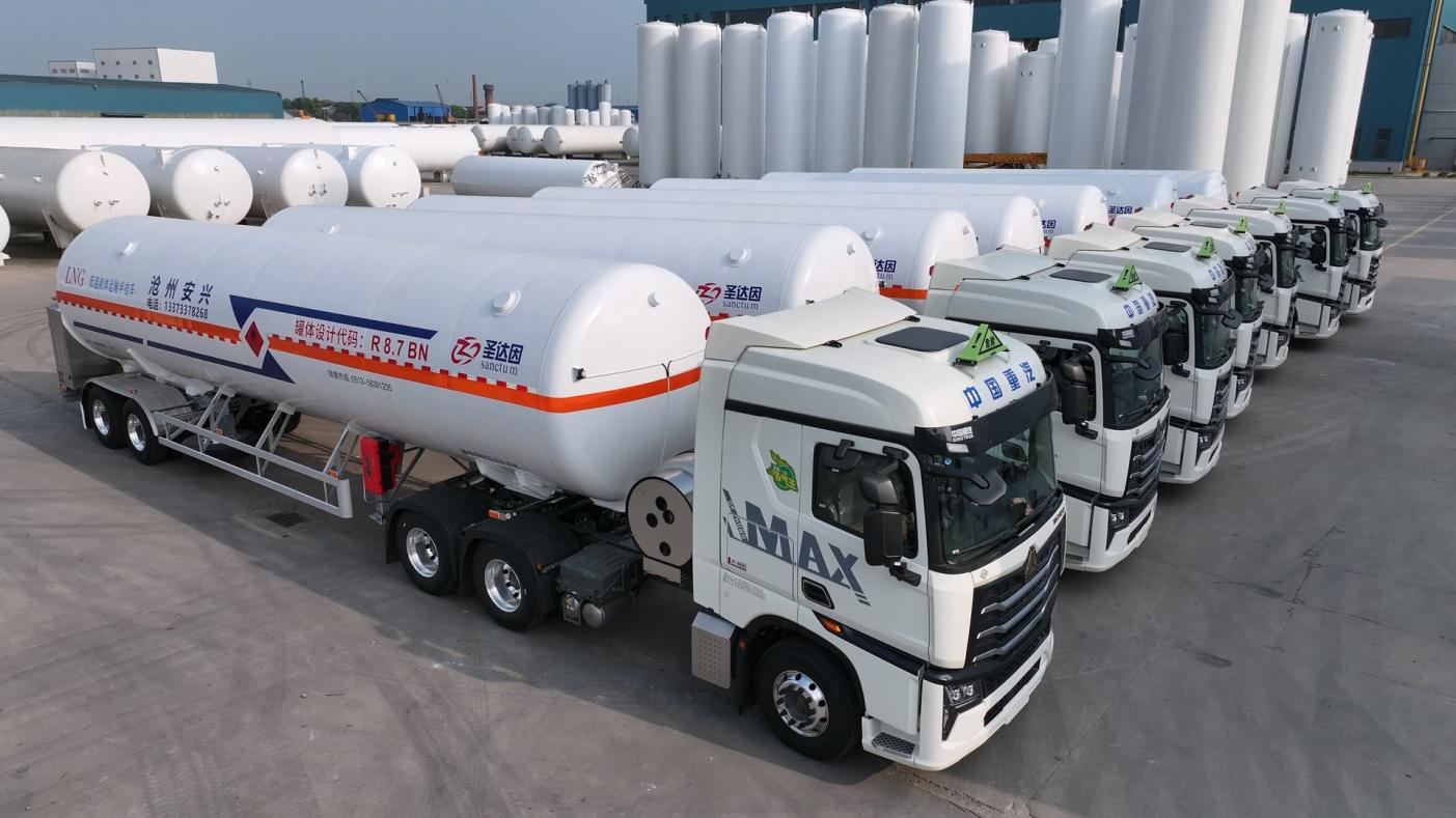 DECHUANG LNG Transport Semi Trailer - image 3