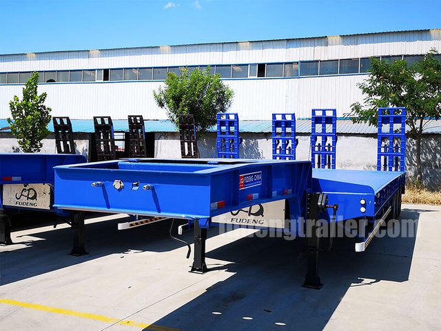 Tri Axle Lowbed Trailer