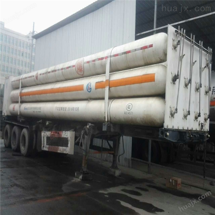 DECHUANG CNG Tank Truck - image 4