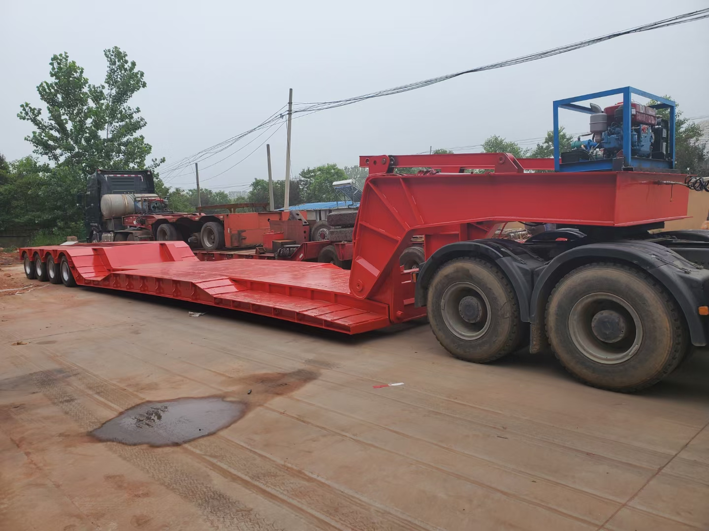 DECHUANG Detachable Gooseneck Lowbed Semi Trailer - image 2