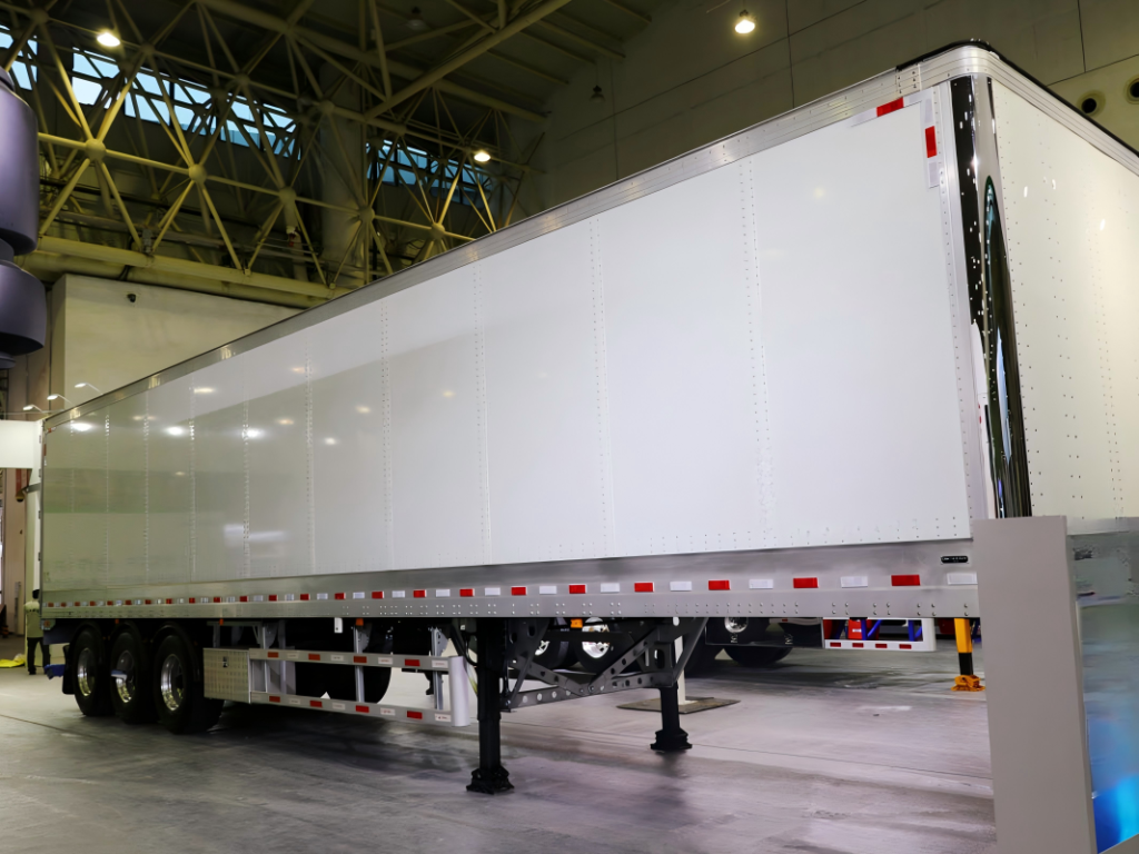 DECHUANG 13.6m Van Semi Trailer