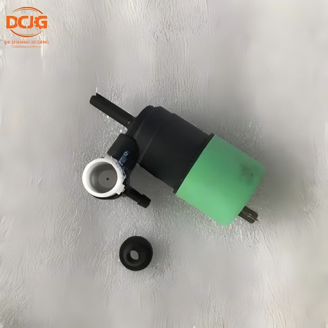 DECHUANG 81.26485.6030 24V Windscreen Washer Pump for SHACMAN F2000 F3000