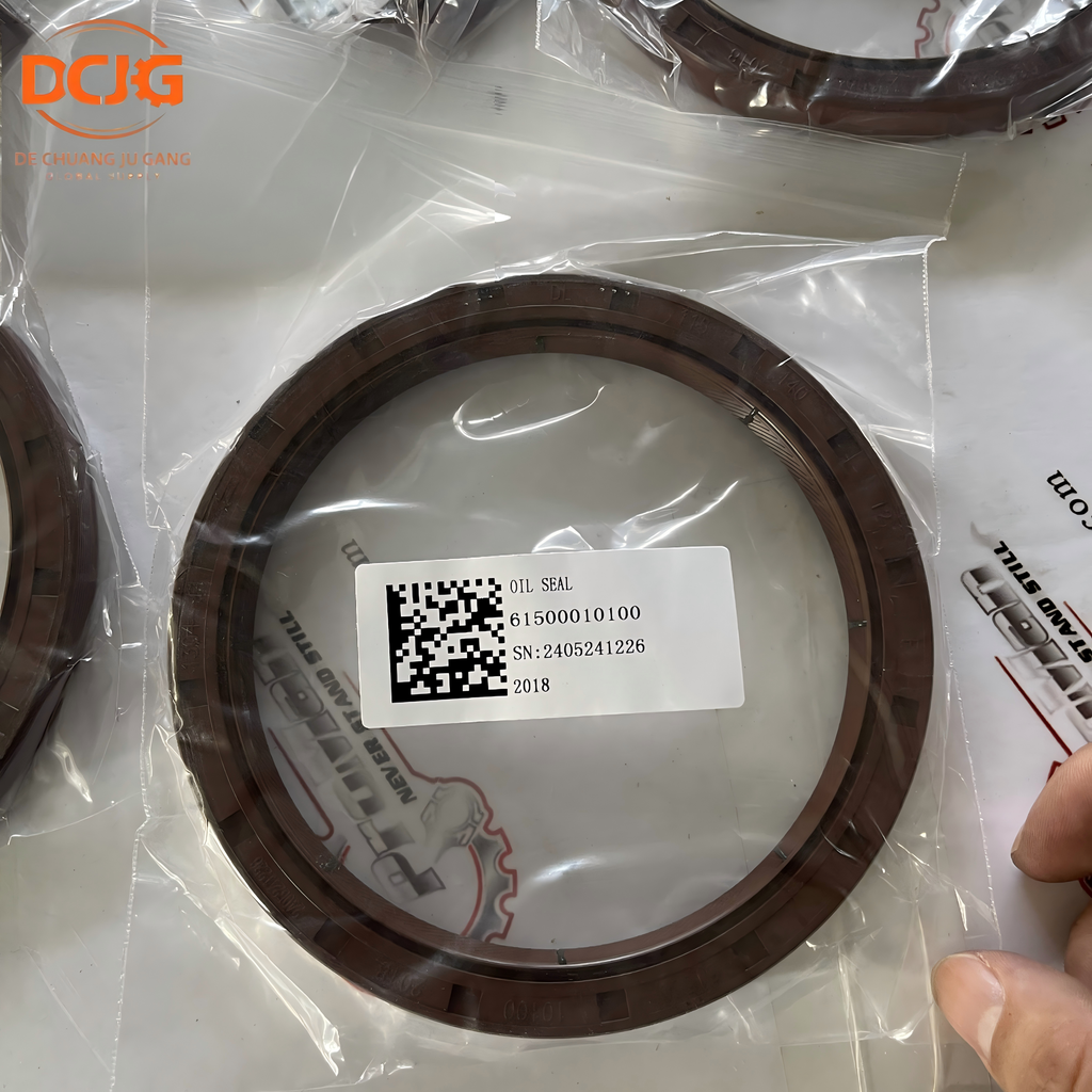 SINOTRUK HOWO WP10 Engine 61500010100 Rear Crankshaft Oil Seal Engine Spare Parts - image 1