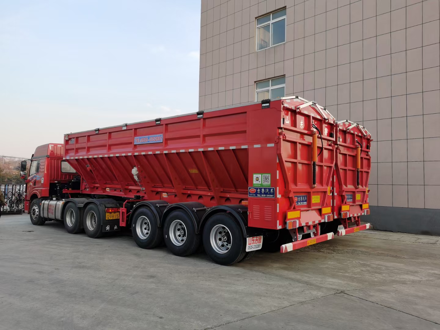 DECHUANG Conveyor Belt Semi Trailer - image 4