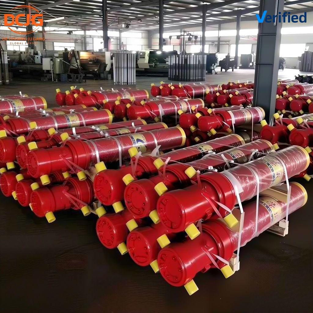SHACMAN 8x4 Dump Truck Hydraulic Cylinder ZX01017FY196