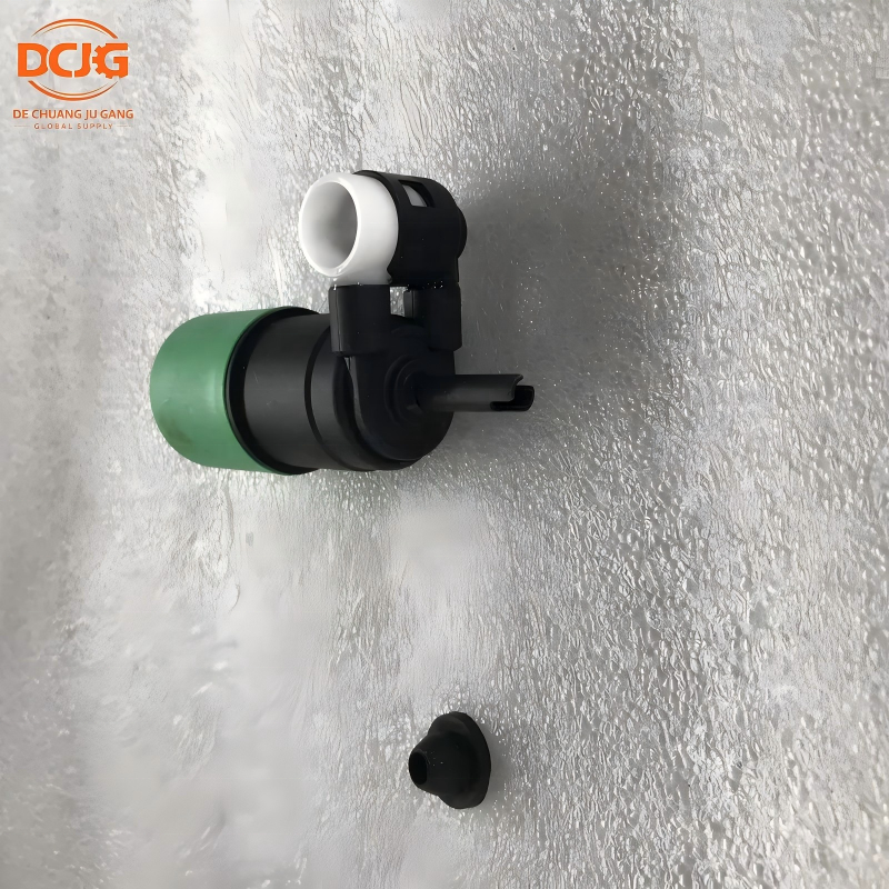 DECHUANG 81.26485.6030 24V Windscreen Washer Pump for SHACMAN F2000 F3000 - image 2