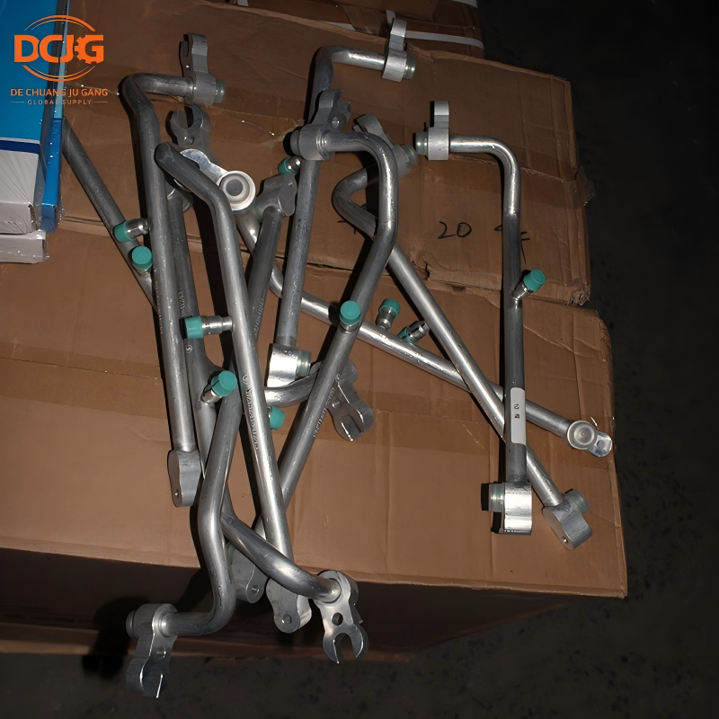 SHACMAN F3000 A/C Condenser Evaporator Connecting Pipe DZ13241841243 New R134a Refrigerant 10mm Inner Diameter Truck Parts