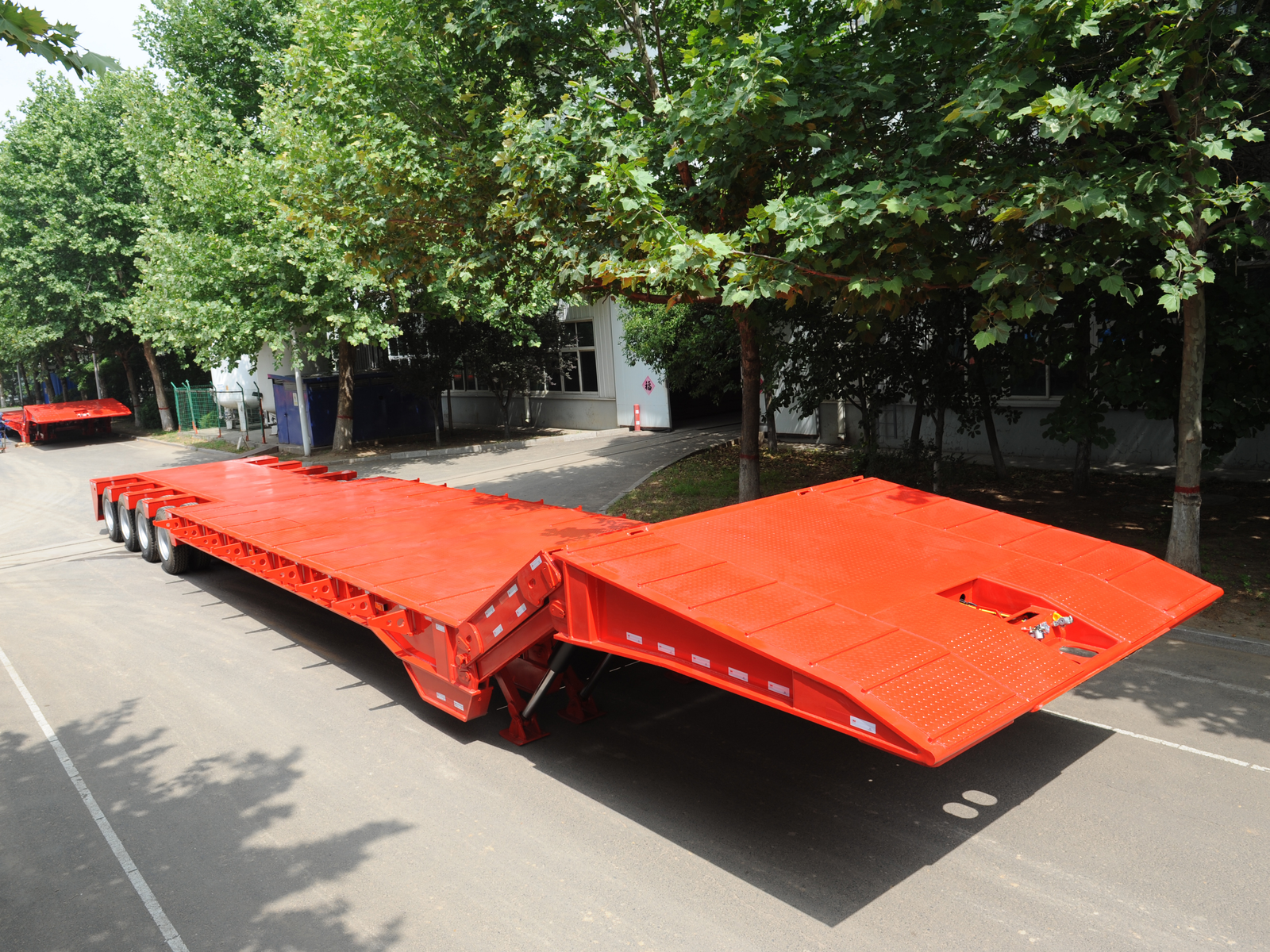 DECHUANG Rear Steering Lift-Axle Lowbed Semi Trailer - image 3