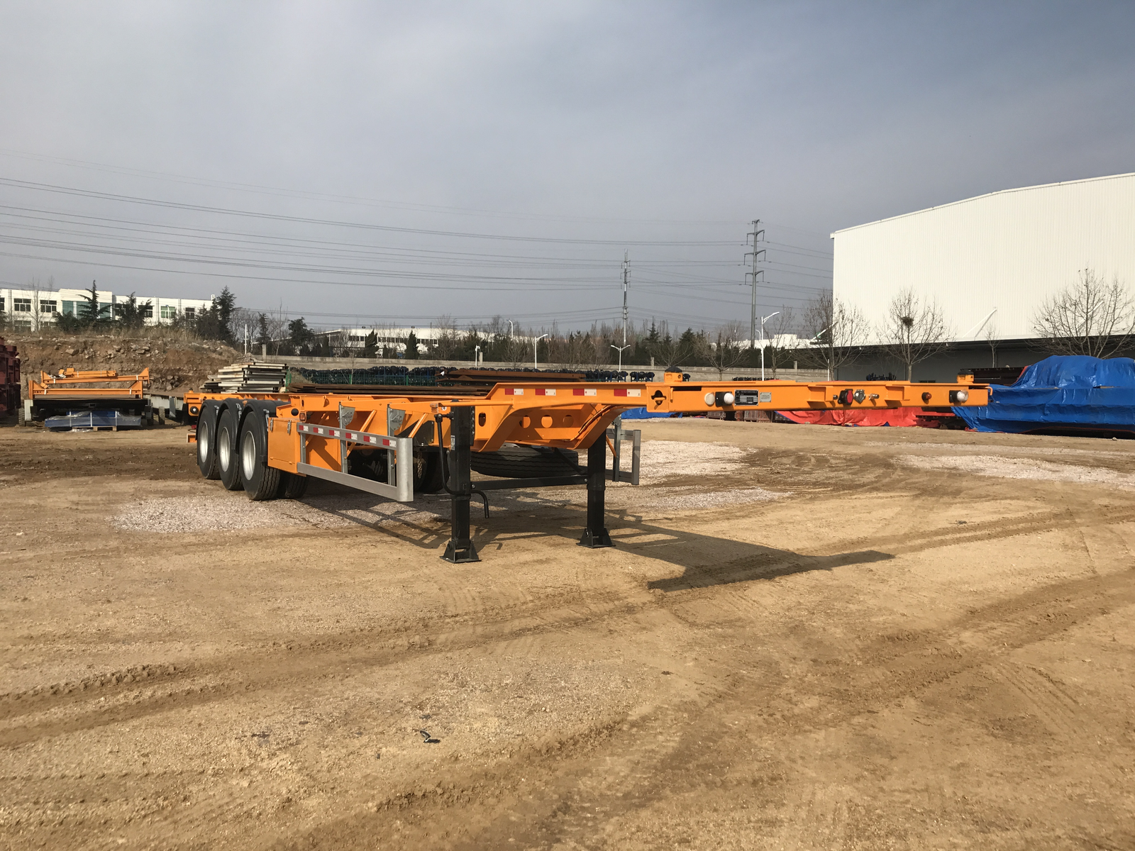 DECHUANG 20ft Container Transport Semi Trailer - image 2